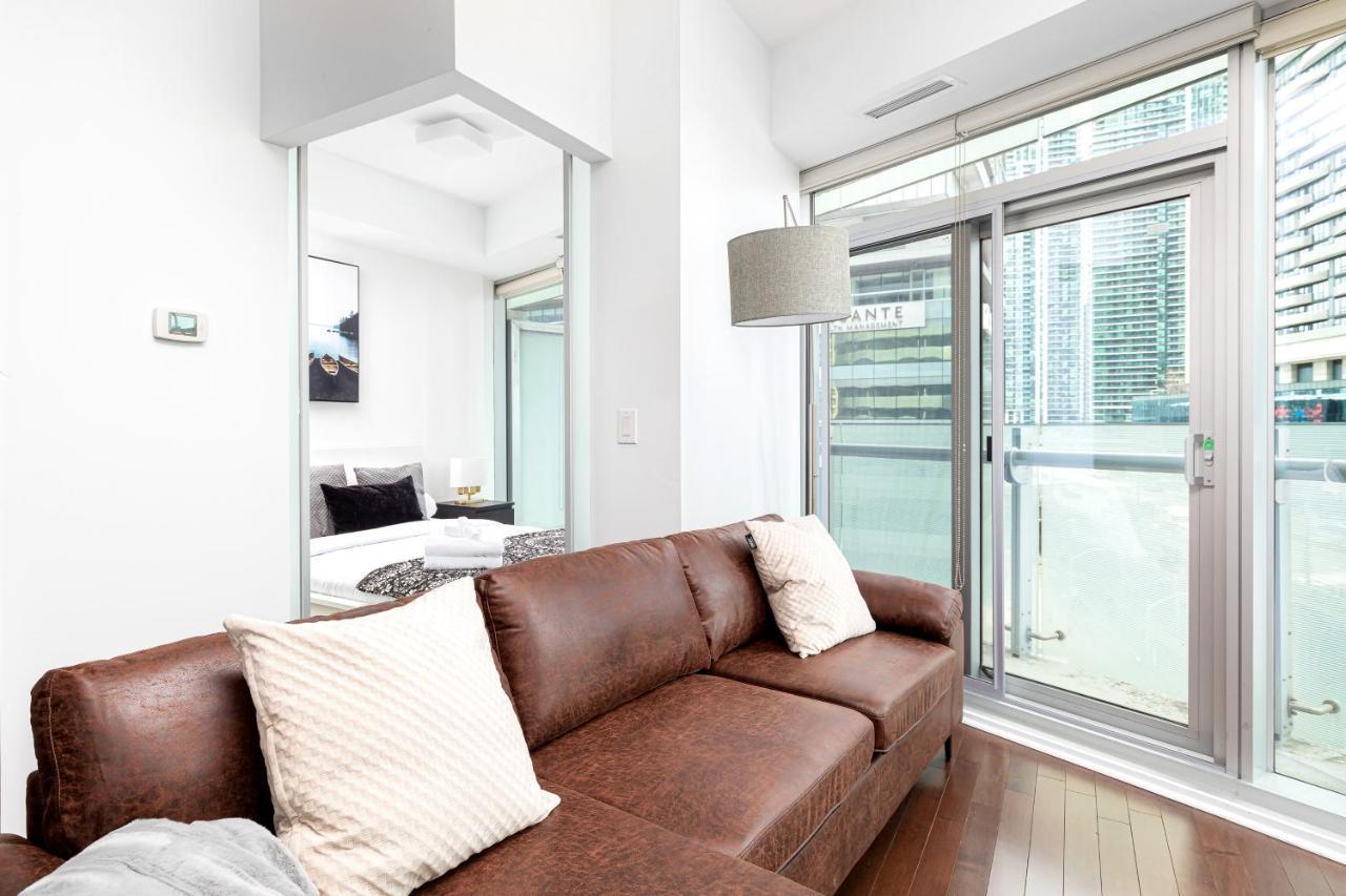Downtown Toronto Condo Near Cn Tower, Mtcc, Rogers Center , Union Station Luaran gambar